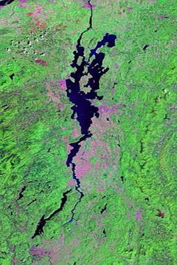 225px-Lake_Champlain_Landsat
